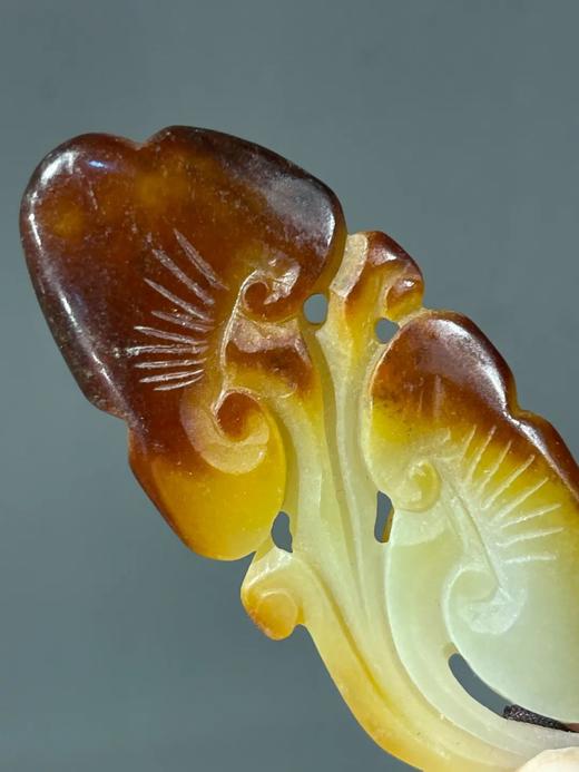 红皮沁白玉巧雕灵芝形吊坠，顺丰包邮 商品图3