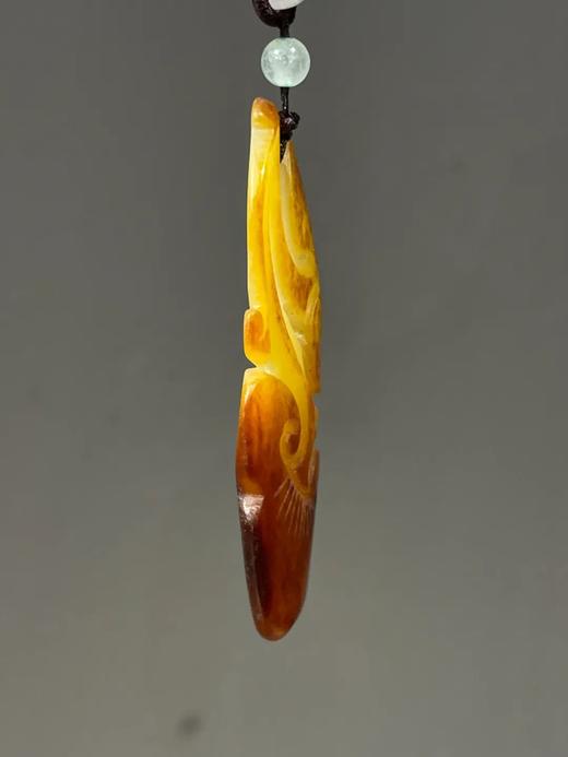 红皮沁白玉巧雕灵芝形吊坠，顺丰包邮 商品图13