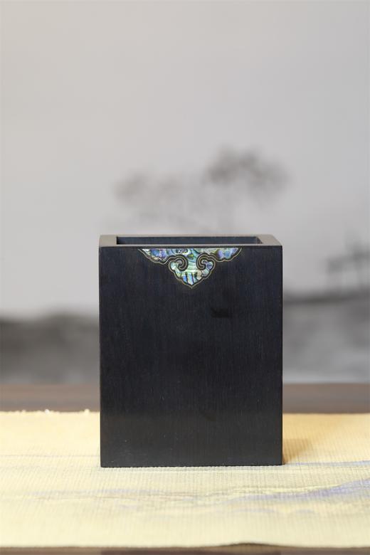 紫光檀镶螺钿如意笔筒 商品图0
