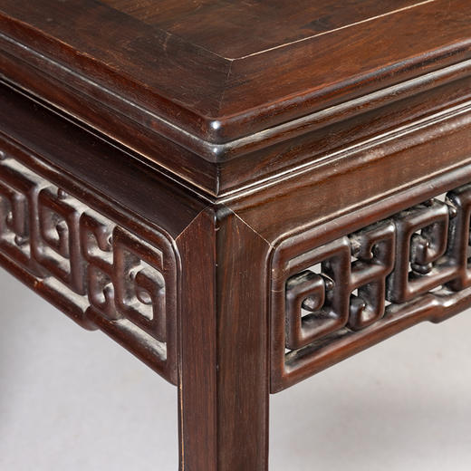 清 红木透雕回纹书桌 商品图2