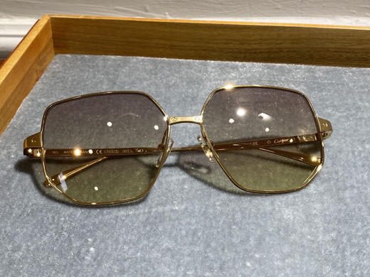 正品！！贸易公司渠道，卡地亚25款 新款墨镜 偏光太阳镜 男女都可以戴，原价1000➕美刀，四个色 商品图1