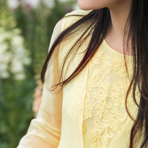 【林栖设计小店】（现货）真丝衫拼飞片盘绳绣花优雅多色2025春夏新品长袖上衣女1952012 商品图3