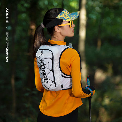 奥尼捷新款升级版越野跑步背包轻量透气男女时尚白色马拉松跑步双肩包骑行8L-10L背包C9108S 商品图1