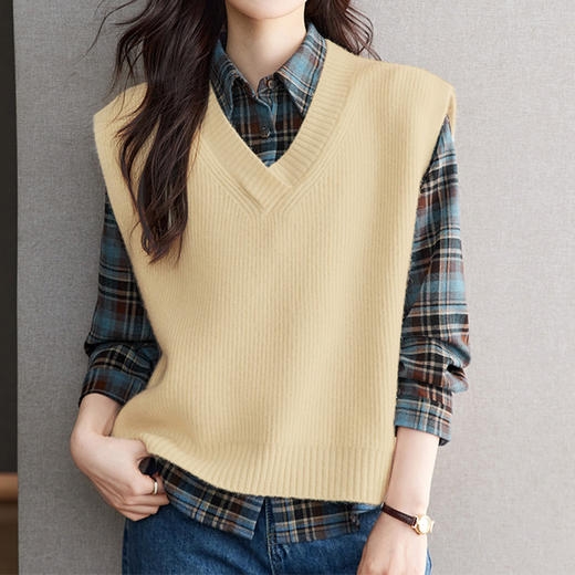 V领套头背心 商品图6