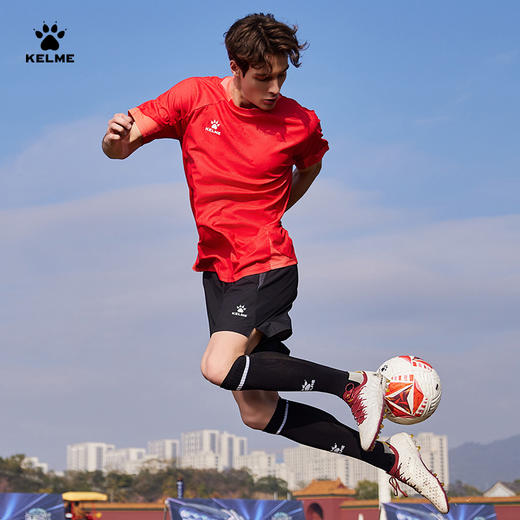 卡尔美2025新款向阳而生系列男士训练服 商品图5