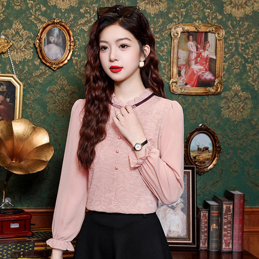 荷叶领珍珠扣喇叭袖显瘦简约上衣KQL-E324N1104 商品图3