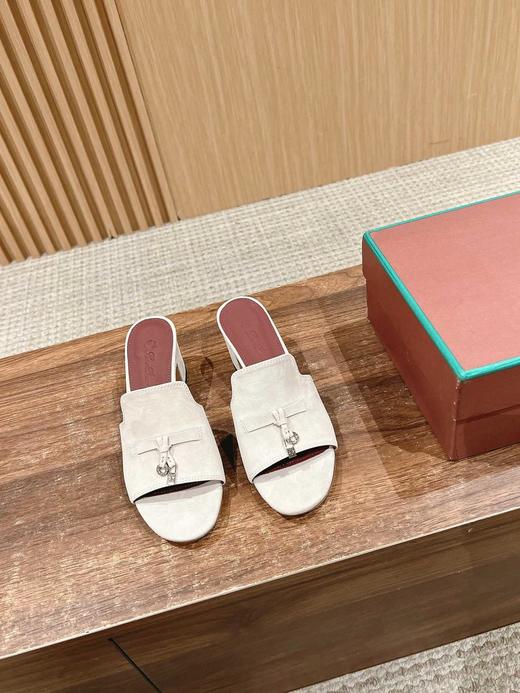 LP家诺翩悠雅经典粗跟拖鞋（HC） 商品图2