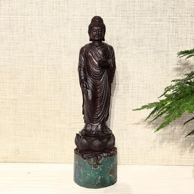 精雕如来紫檀摆件