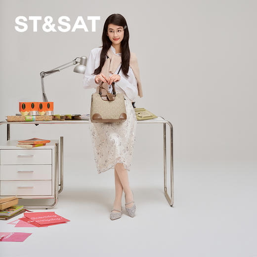 星期六精致千金风闪耀尖头平底单鞋SSD1111073 商品图2