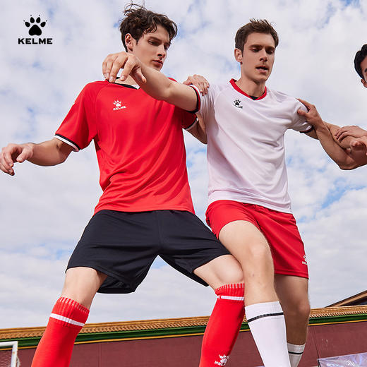 卡尔美2025新款嘉年华系列男士足球服套装 商品图2