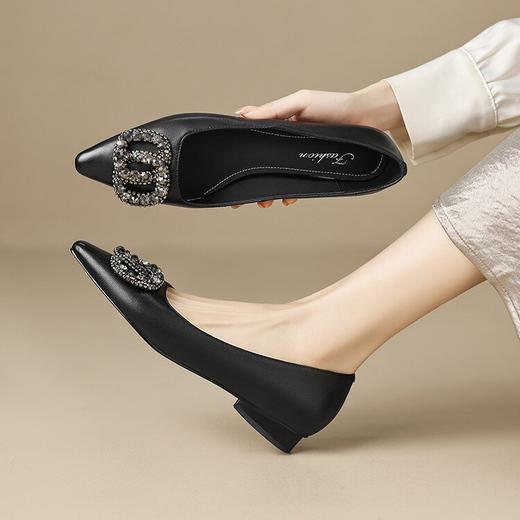 【预售5天】爆款柔软舒适通勤百搭浅口羊皮中跟水钻单鞋YS&0203 商品图4