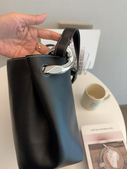 质感敲好！JW同款单肩包&水桶包！ 商品图9