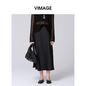 VIMAGE纬漫纪垂坠缎面高腰显瘦高级感百搭纯色半身裙夏季新款VB2406302