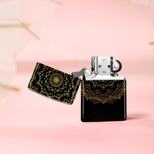 330981932205 Zippo 【热销款】之宝防风煤油打火机正版彩印曼陀罗花黑爱人生日 商品图3