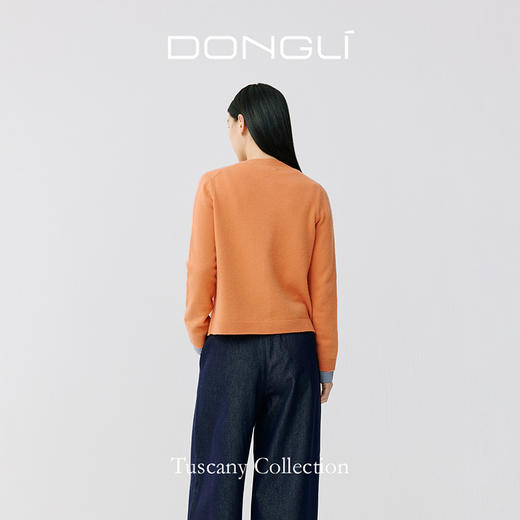 东黎 • 托斯卡纳系列—蝶语春光 山羊绒女士圆领提花长袖开衫 5024 商品图5