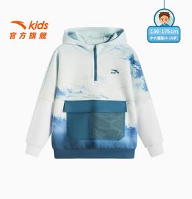 安踏儿童卫衣春装新款2025男童户外潮酷印花套头衫宽松大童连帽衫352528706