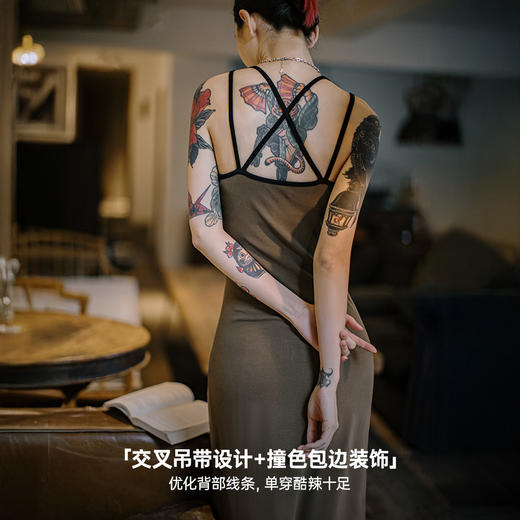 马登格雷系卡戴珊修身交叉吊带背心连衣裙无袖露背U领针织长裙春 商品图2