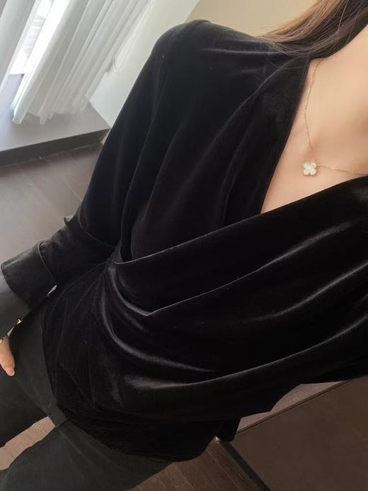 显瘦丝绒侧衣襟捏褶V领OL小性感丝绒衫 商品图6