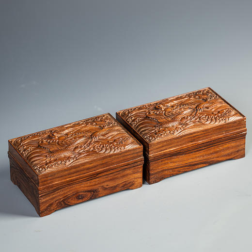 二十世纪 黄花梨高浮雕海水仙鹤纹首饰盒（一对） 商品图0