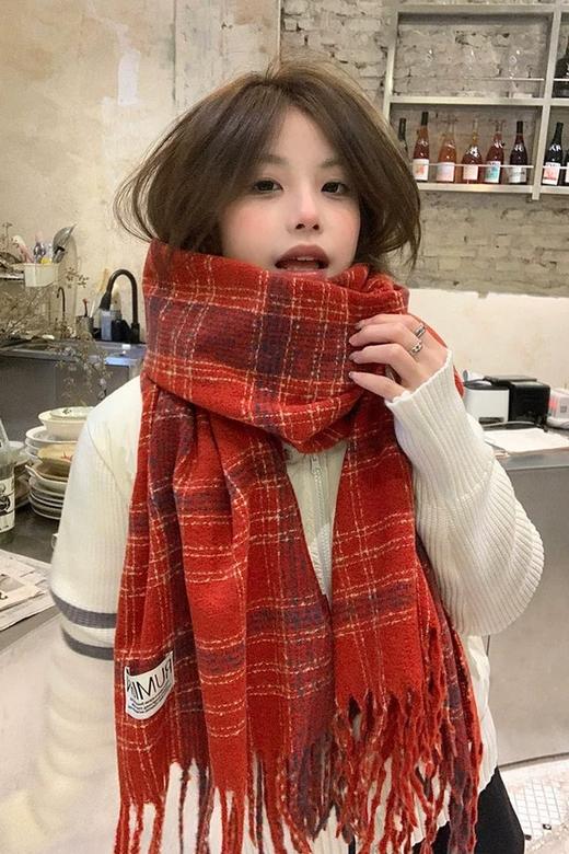 Say Something 新年红复古红格子百搭围巾 21723 商品图0