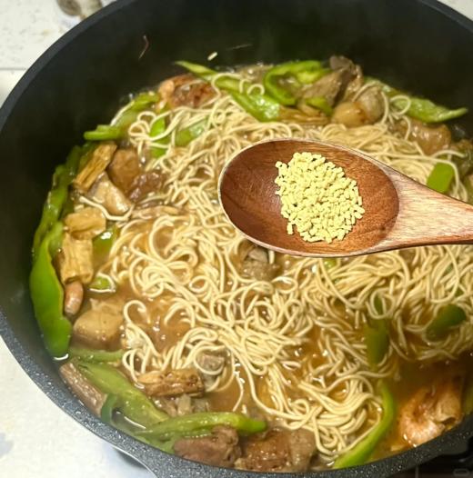 严选 | 林小生松茸鲜调味料100g*5瓶+40g*11袋 煲汤炒菜调味 菌菇提鲜调味料 商品图2