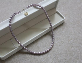 年少不知珍珠美 哈！天然淡水 6-6.5mm 近圆 金属光的无核紫珠 项链