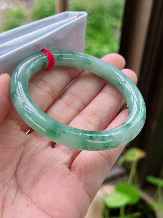 52圆条翡翠手镯 商品图2