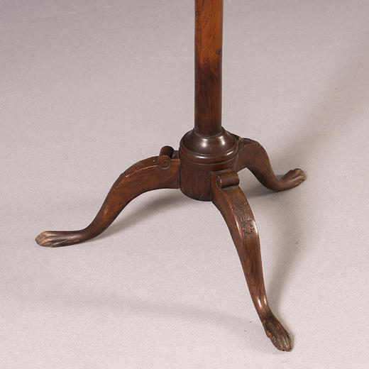 清 黄花梨三足灯架 商品图3