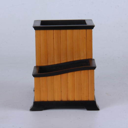 马到成功°黑檀镶碳化竹笔筒 商品图3