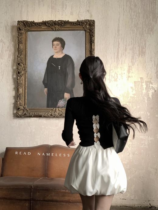 Read Nameless /后背镂空蝴蝶结黑色上衣+缎面拼纱白色花苞裙裤2025/3/15 商品图0