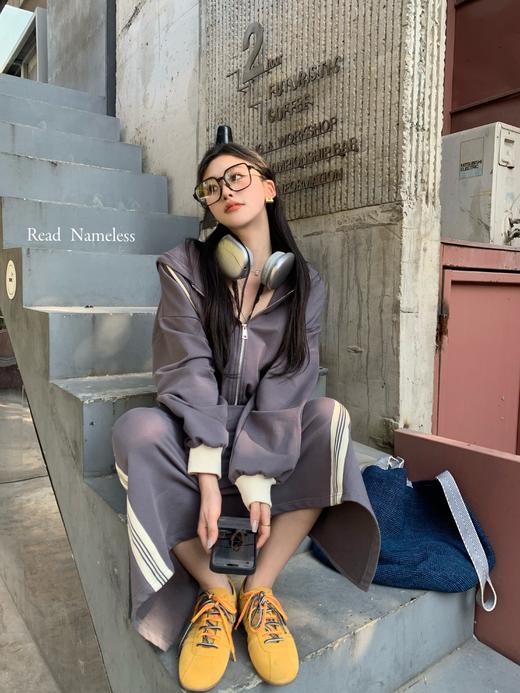 Read Nameless /梨形天菜深灰色休闲套装裙 2025/3/15 商品图4