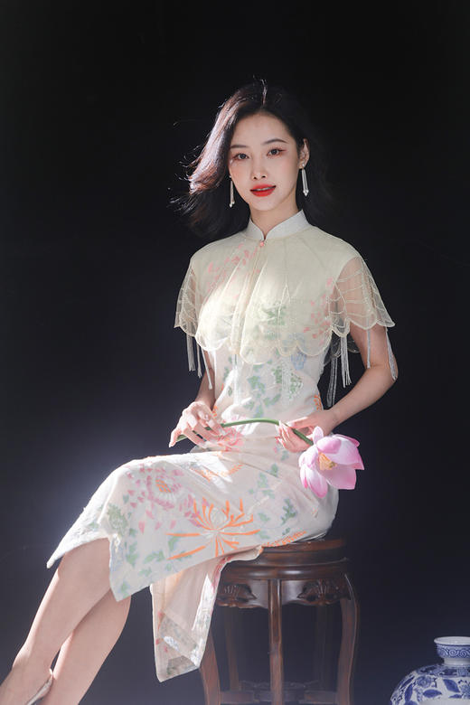 逸红颜明月优选#流苏云肩「 玲珑珮」手工珠串镂空小斗篷，复古网纱重工旗袍外搭 商品图3