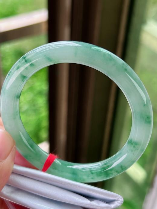 52圆条翡翠手镯 商品图4