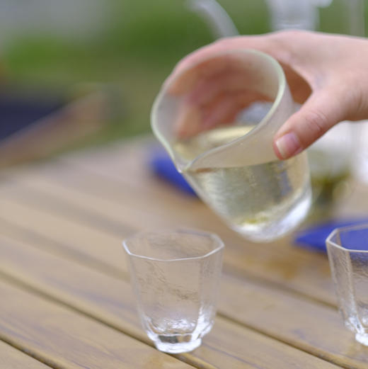 【爱茶人必抢魏老师金奖黄芽，蒙顶魏氏非遗手工黄芽！魏久淞亲制，一茶难求】四炒四包，芽条匀整  色泽嫩黄  芽毫显露  花香幽长  汤色黄亮透碧  滋味鲜爽 商品图13