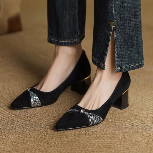 【预售5天】尖头粗跟拼色水钻，四季通勤鞋浅口单鞋QJR&G377 商品图0