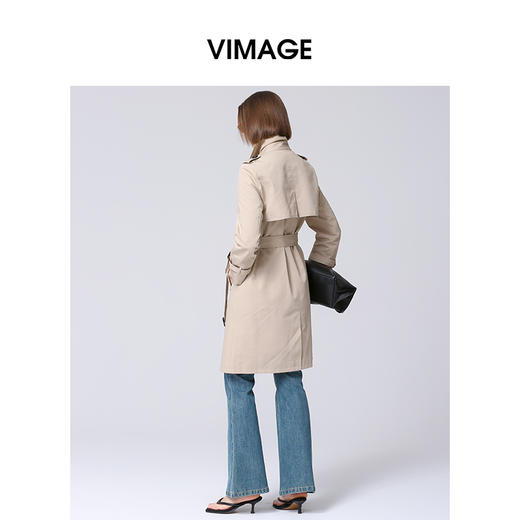 VIMAGE纬漫纪女装秋款经典翻领收腰中长款风衣女时尚外套V1404005DC 商品图5