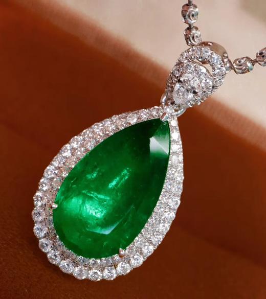 3.25ct刻面祖母绿吊坠 商品图0