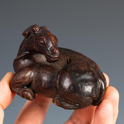 清 竹雕卧羊摆件 商品图2