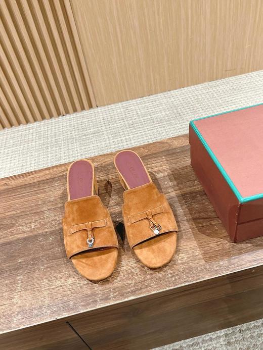 LP家诺翩悠雅经典粗跟拖鞋（HC） 商品图5