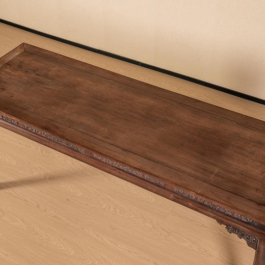 清 红木束腰马蹄腿夔龙纹画桌 商品图3