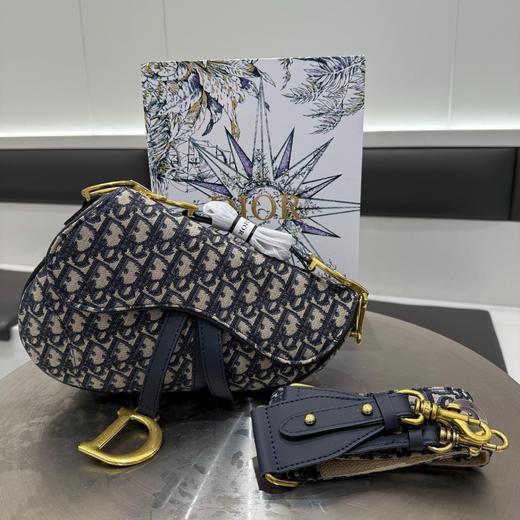 配盒子Dior升级版面料 迪澳了刺绣老花马鞍包 商品图2