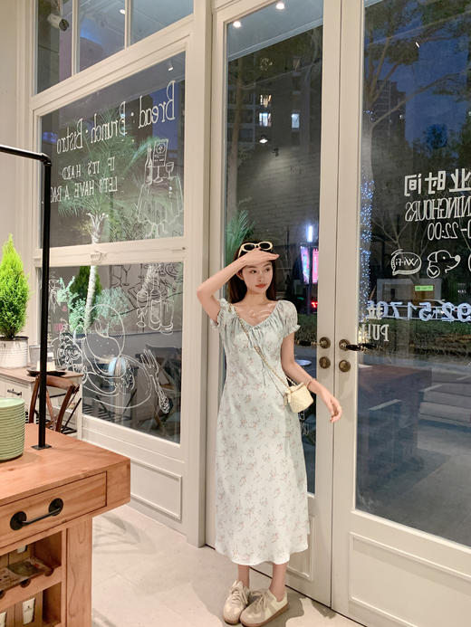 【189元任选2件】最后一波现货！系带V领碎花连衣裙 商品图7