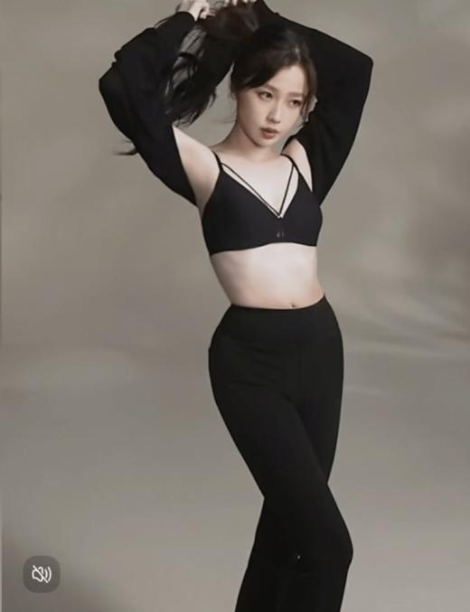 【玻尿酸润肤美胸聚拢内衣学】都市丽人正品假日舞会 防下垂+防外扩+无条件服帖聚拢!由内而外给你做女神的底气，奢华显瘦性感! 10D超细旦纱线面料比普通材质更细腻柔软!! 一片式零拼接果冻胶工艺 商品图3