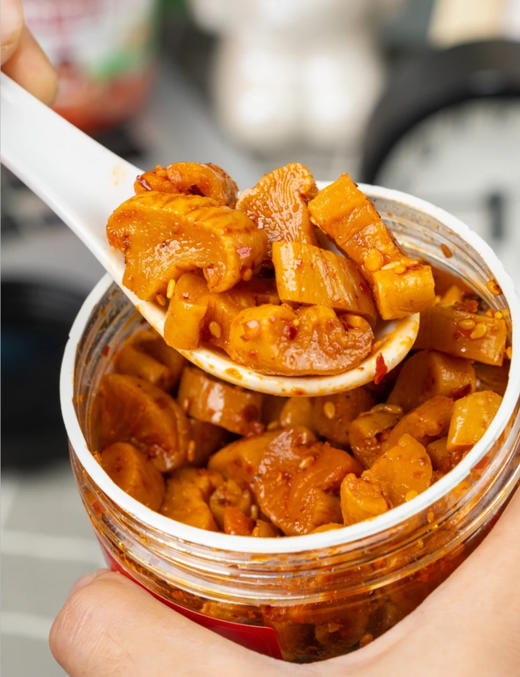 👍【还口以麻辣/微辣萝卜干】🥕 吃过的人一本正经的描述口味👍 可以说是色香味俱全，没事就撮一口❗❗❗  商品图6