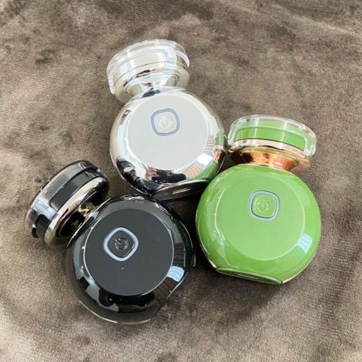 💕【品牌授权】送给爱我和我爱的人🎁【pandajojo便携身防水剃须刀】🎯单手握住，小巧便携，价格劲爆❗❗ 💰某猫价：339¥ 💰团购价：69.9¥ ⭕️质保1年 商品图3