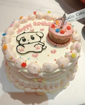 客服态度很好，定制蛋糕真不错，价格实惠，质量高，奶油味道特别好