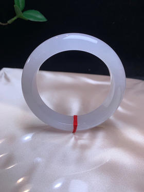 612454，54冰紫手镯 ，满圈带淡淡的紫底，条形也不错，干净清新