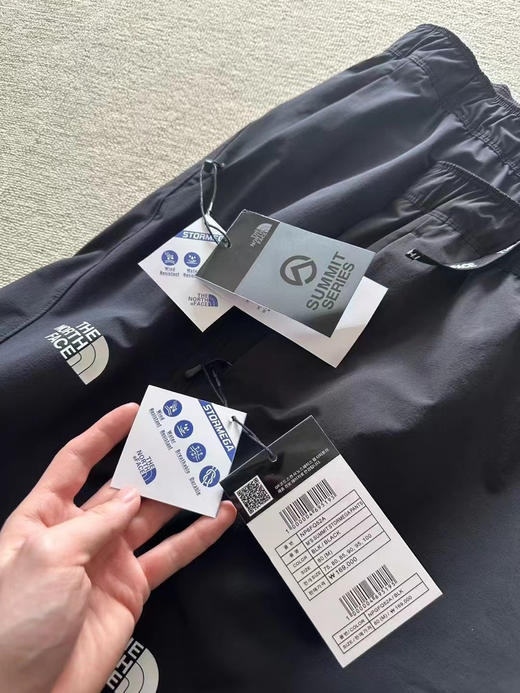 原单正品TNF北面巅峰系列春款防风防水户外登山运动休闲长裤，男女同款，防风防水非常棒，颜色：黑色 藏青
尺码：M～XXL 商品图6
