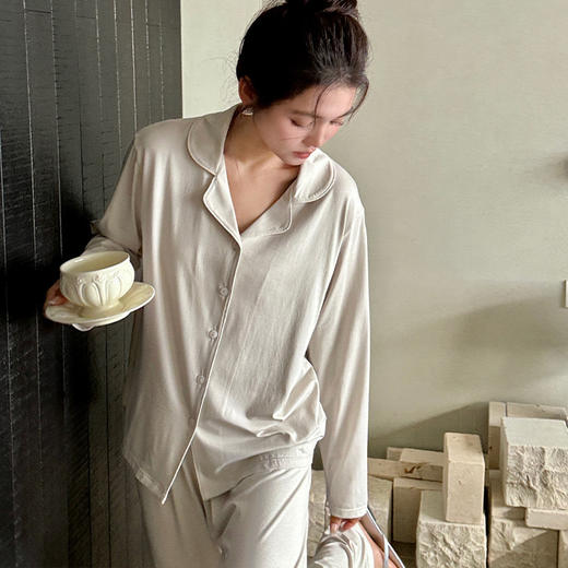 春夏天丝棉桑蚕丝家居服 软糯透气纯色可外穿翻领睡衣套装 商品图9