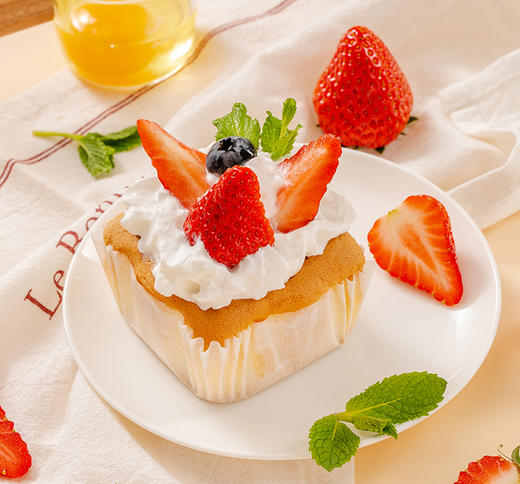 15天新鲜短保【轻牛乳蛋糕（零蔗糖轻牛乳蛋糕/白茉莉轻牛乳蛋糕）】58%超高鸡蛋含量，4%纯牛奶添加，每一口都是奶香浓郁、蓬松绵软！ 商品图1